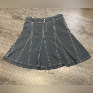 Athleta Whatever Skort Size 6 Gray White Trim Athleisure Tennis Skirt Pockets